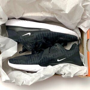 BNIB Women’s Nike Renew Arena Sneakers in Black Size 8